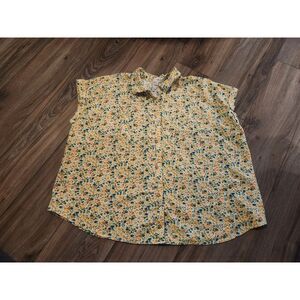 Wonderfly‎ Yellow Floral Button Front Cap Sleeve Top